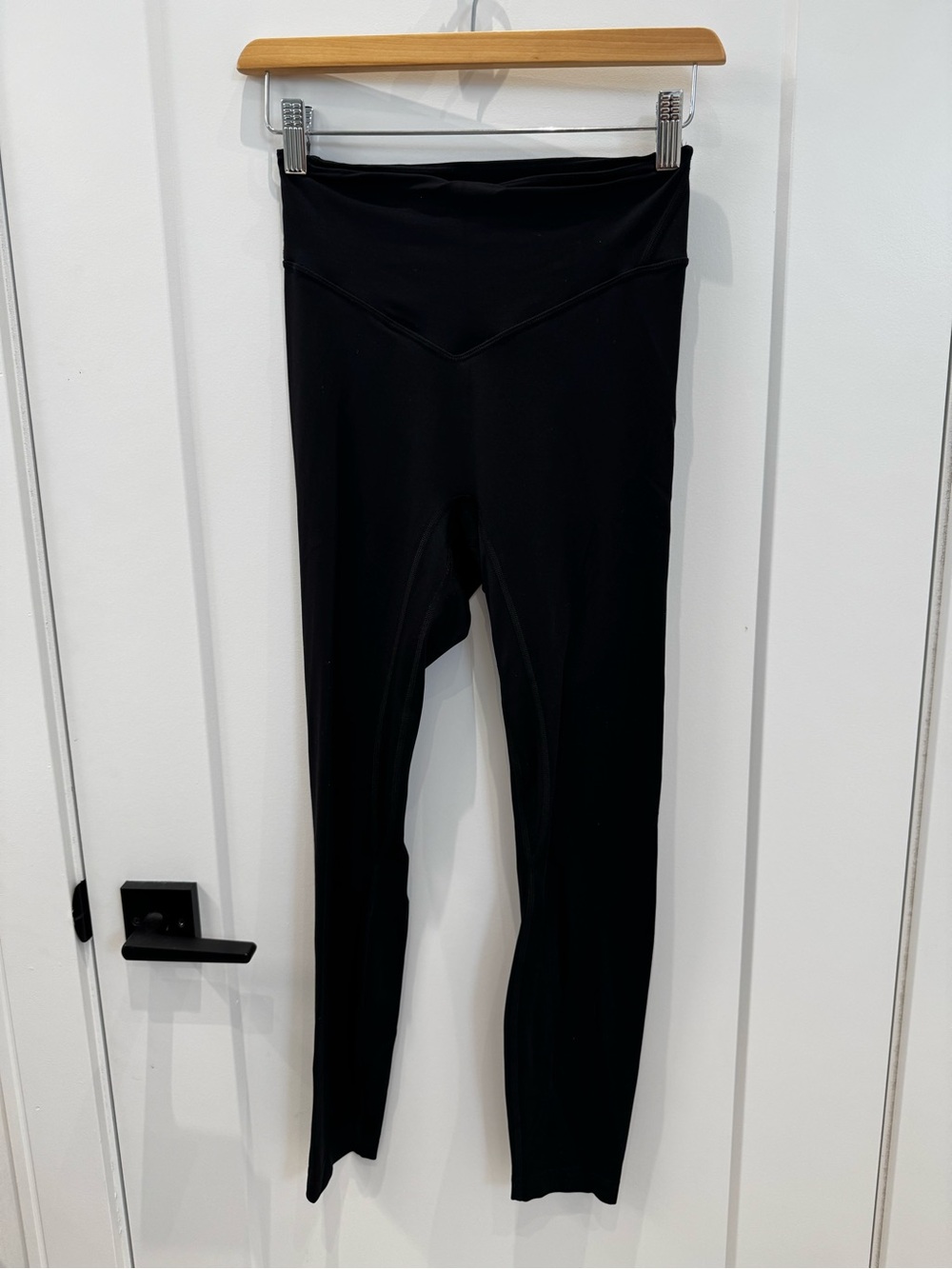 Lululemon Breezethrough High-Rise Tight 25"